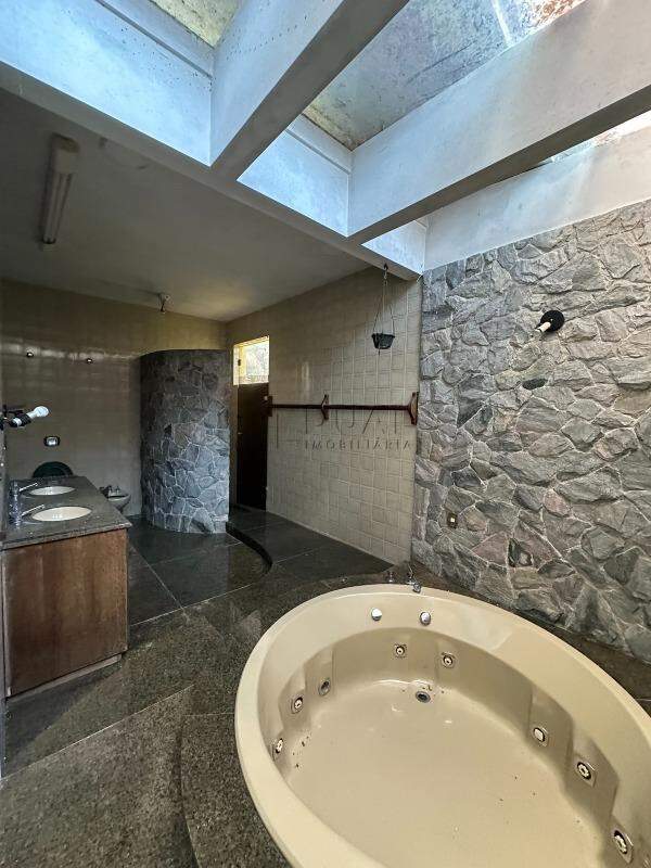 Imagem Imóvel central com grande potencial comercial e vista panorâmica!