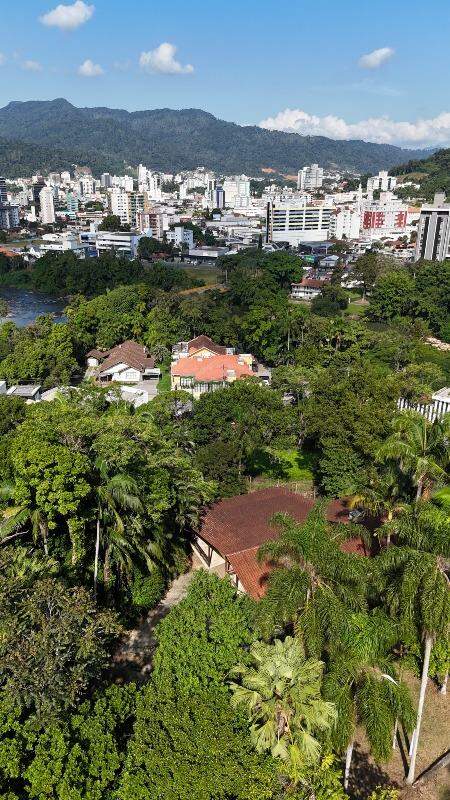 Imagem Imóvel central com grande potencial comercial e vista panorâmica!