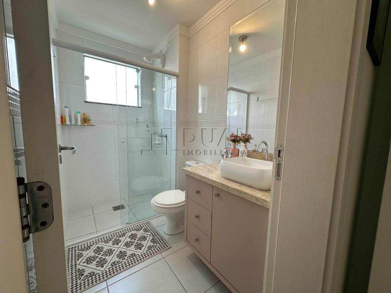 Imagem Apartamento Alto no 7º Andar com Vista Deslumbrante e Excelente Iluminação Natural!