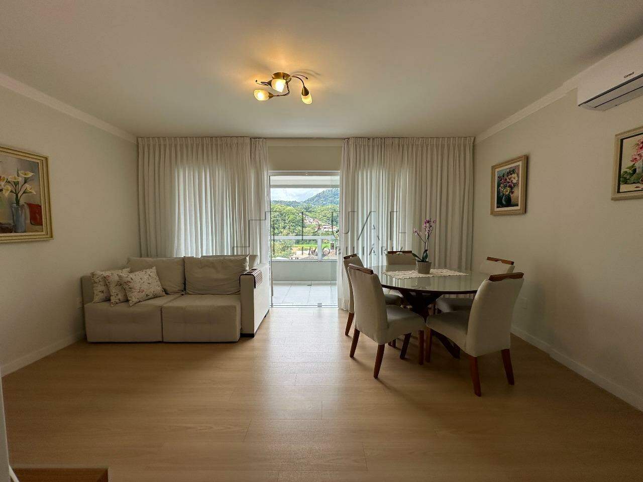 Apartamento Alto no 7º Andar com Vista Deslumbrante e Excelente Iluminação Natural!