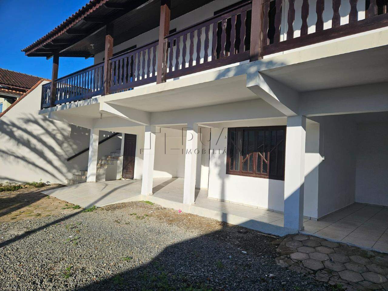 Imagem Casa com sala comercial no bairro Tifa Martins em Jaraguá do Sul