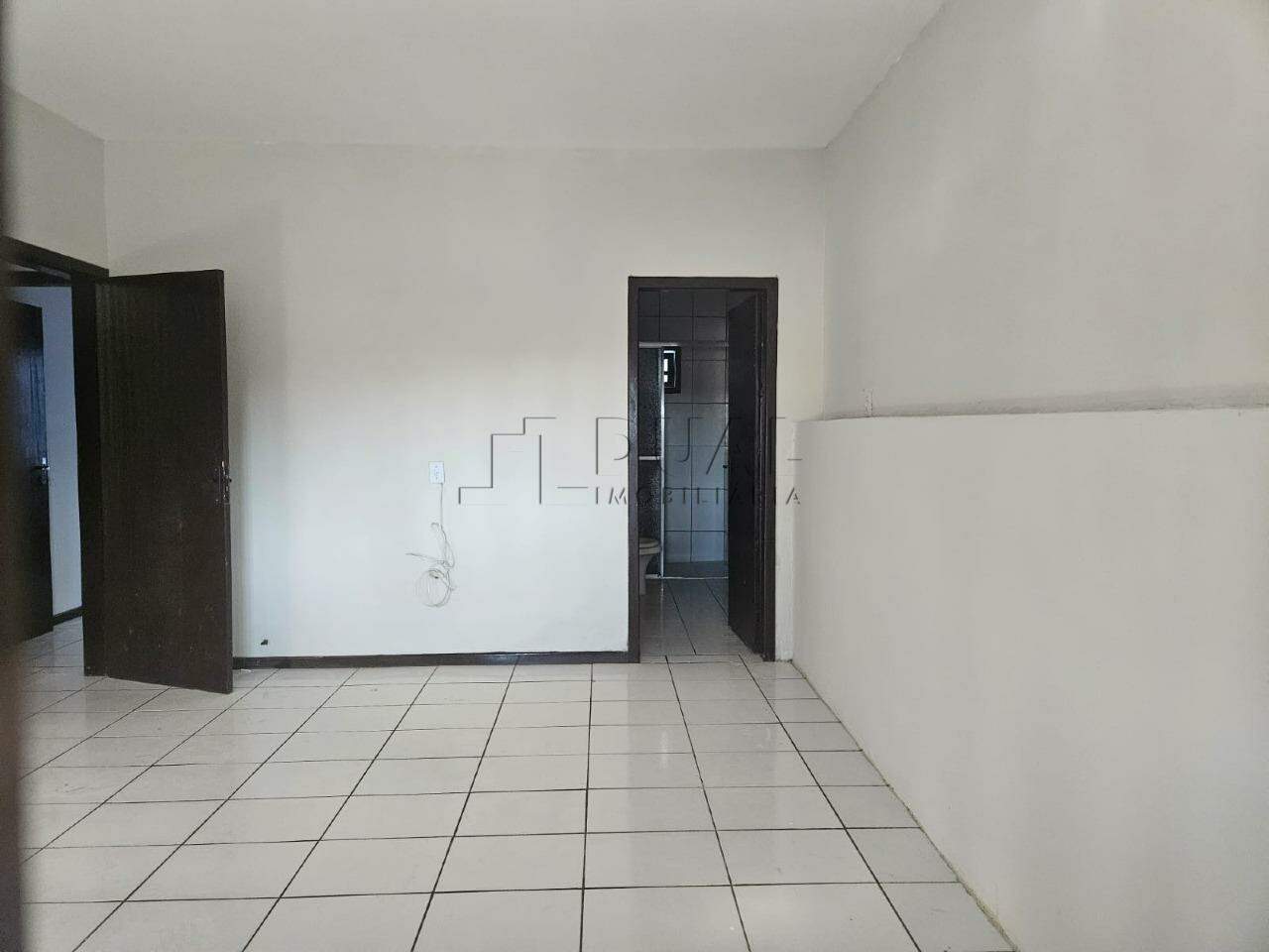 Imagem Casa com sala comercial no bairro Tifa Martins em Jaraguá do Sul