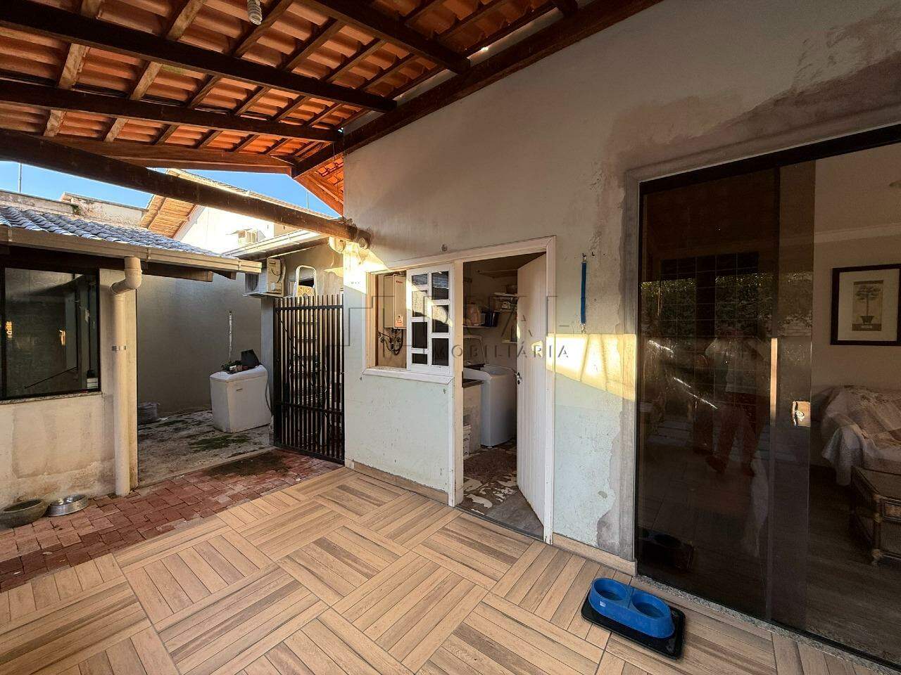 Imagem Casa próxima ao centro da cidade, no bairro Vila Nova