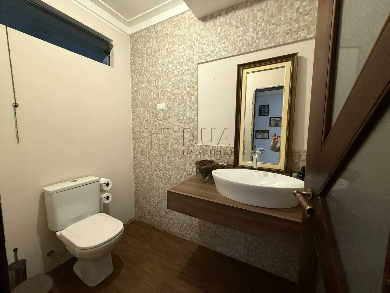 Imagem Casa próxima ao centro da cidade, no bairro Vila Nova