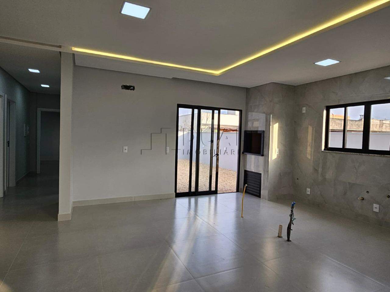 Imagem Casa com 2 suites + 1 dormitório no bairro em Três Rios do Norte em Jaraguá do Sul