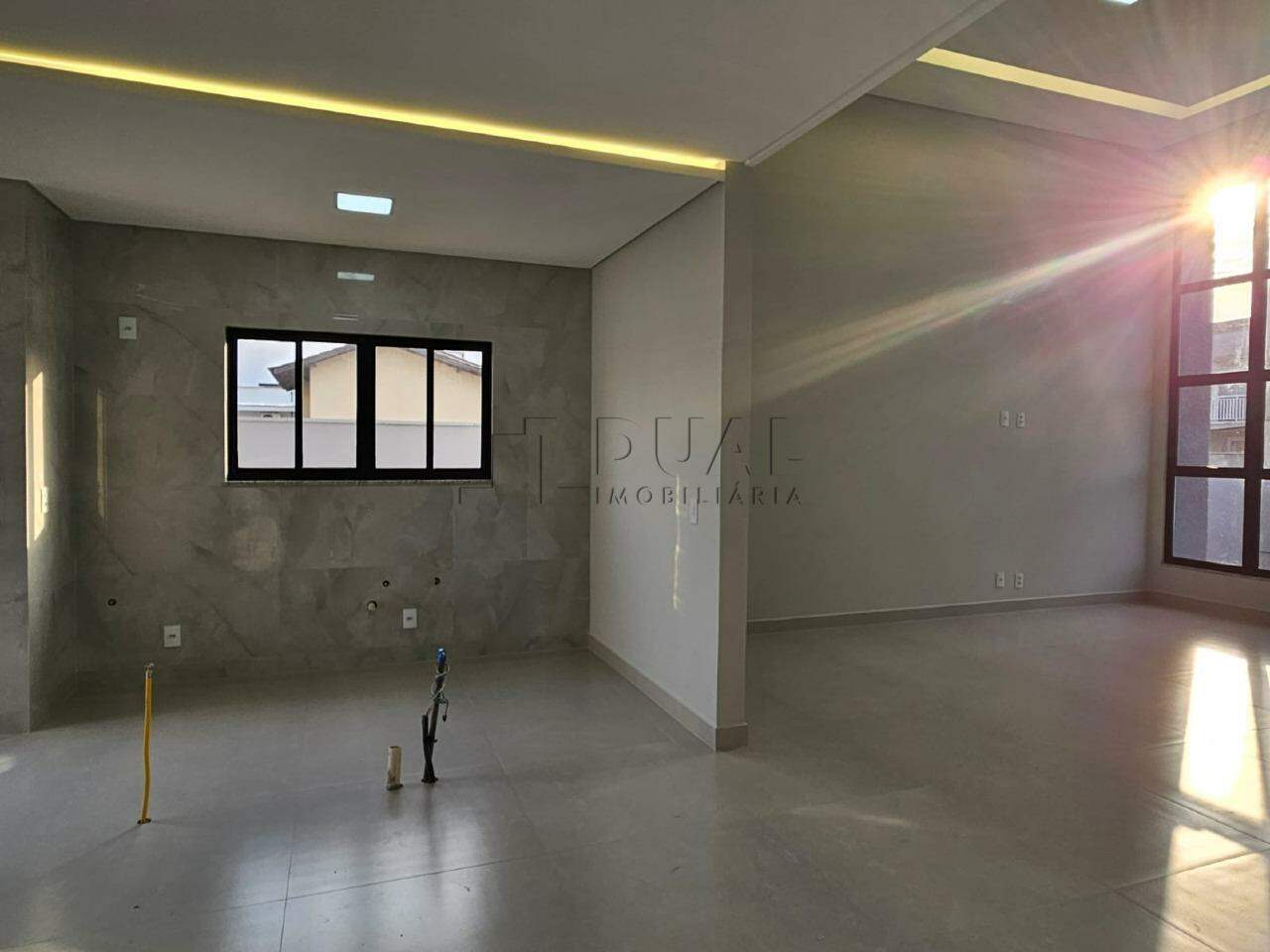 Imagem Casa com 2 suites + 1 dormitório no bairro em Três Rios do Norte em Jaraguá do Sul