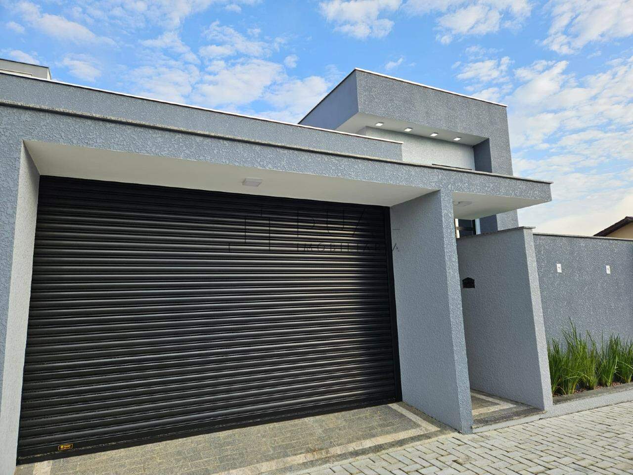 Imagem Casa com 2 suites + 1 dormitório no bairro em Três Rios do Norte em Jaraguá do Sul