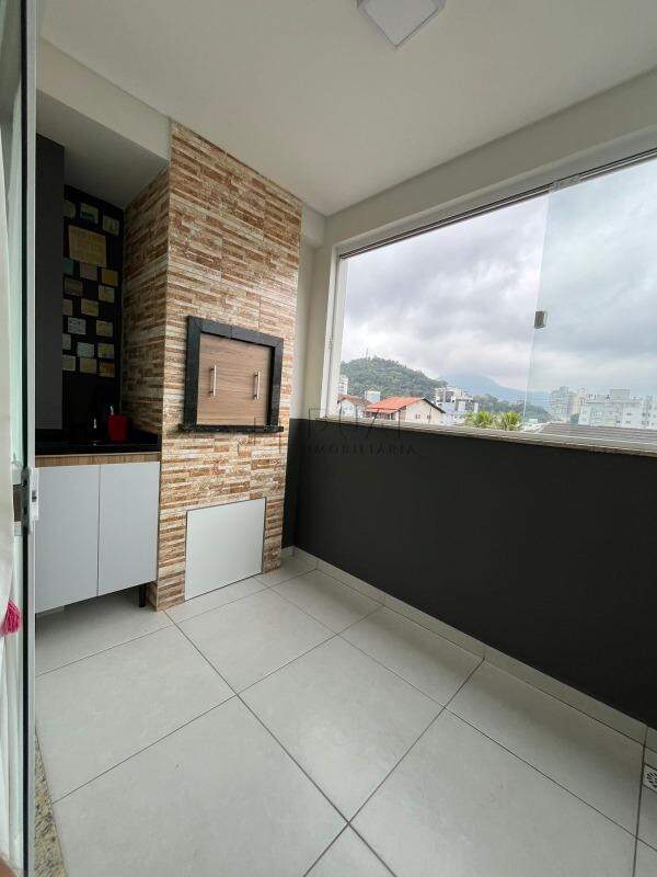 Imagem Apartamento Semimobiliado com 80m² no Jaraguá Esquerdo em Jaraguá do Sul