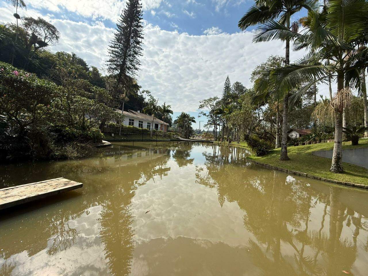 Imagem Terreno em condomínio fechado no bairro Jaraguá Esquerdo