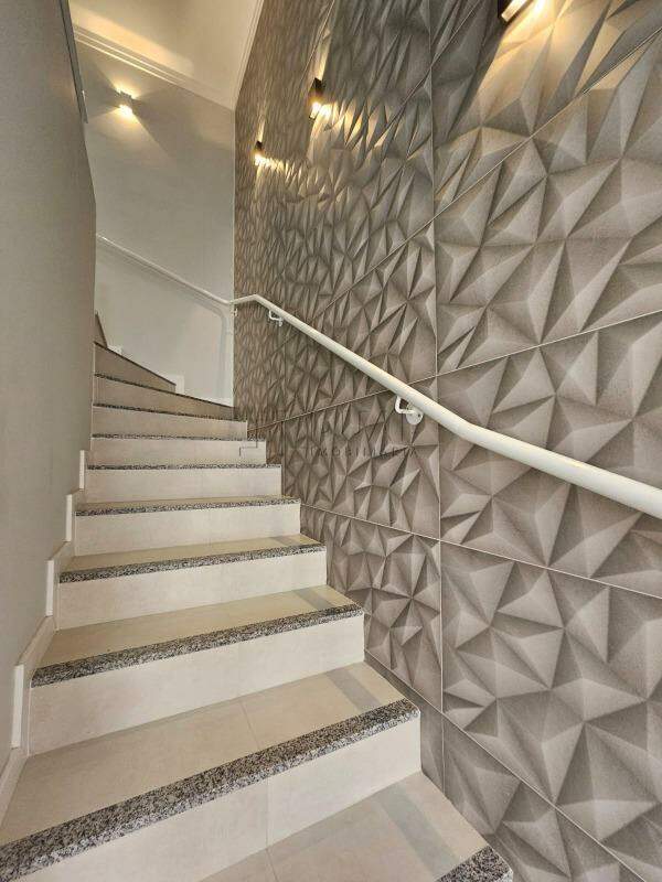 Imagem Sobrado em condomínio fechado no bairro Jaraguá 99 em Jaraguá do Sul