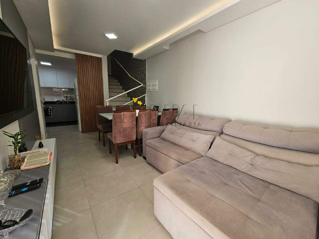 Imagem Sobrado em condomínio fechado no bairro Jaraguá 99 em Jaraguá do Sul