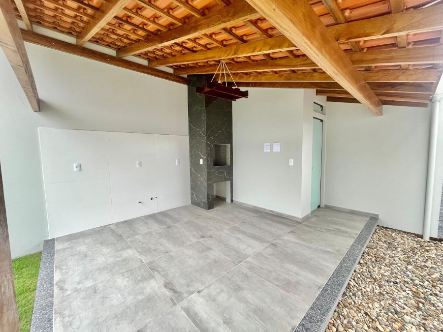 Imagem Casa com Suíte + 2 dormitórios no bairro Jaraguá 84 em Jaraguá do Sul