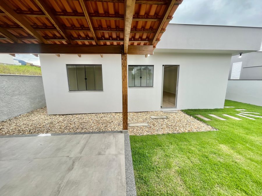 Imagem Casa com Suíte + 2 dormitórios no bairro Jaraguá 84 em Jaraguá do Sul
