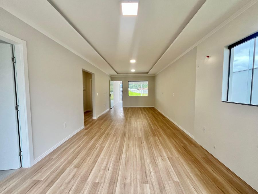 Imagem Casa com Suíte + 2 dormitórios no bairro Jaraguá 84 em Jaraguá do Sul