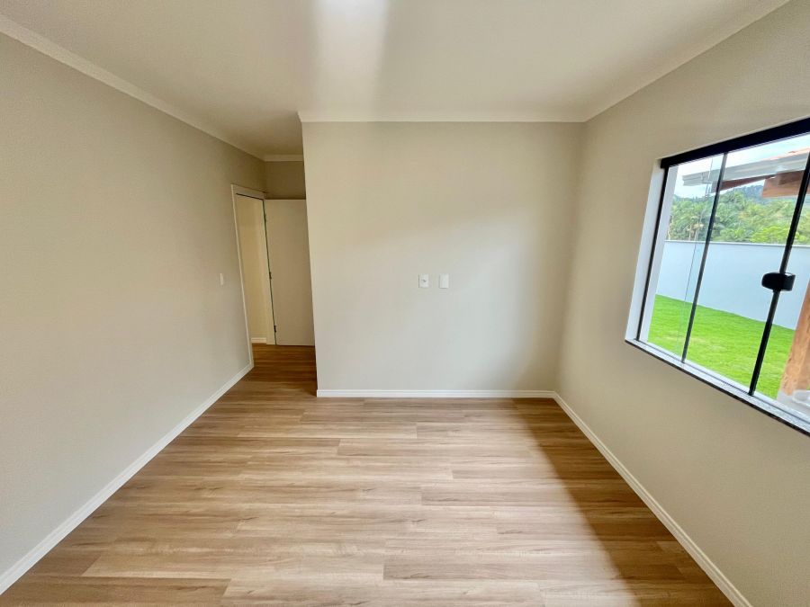 Imagem Casa com Suíte + 2 dormitórios no bairro Jaraguá 84 em Jaraguá do Sul