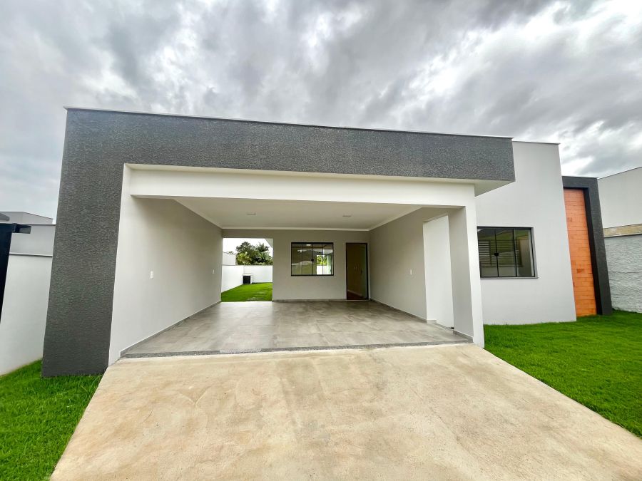 Casa com Suíte + 2 dormitórios no bairro Jaraguá 84 em Jaraguá do Sul