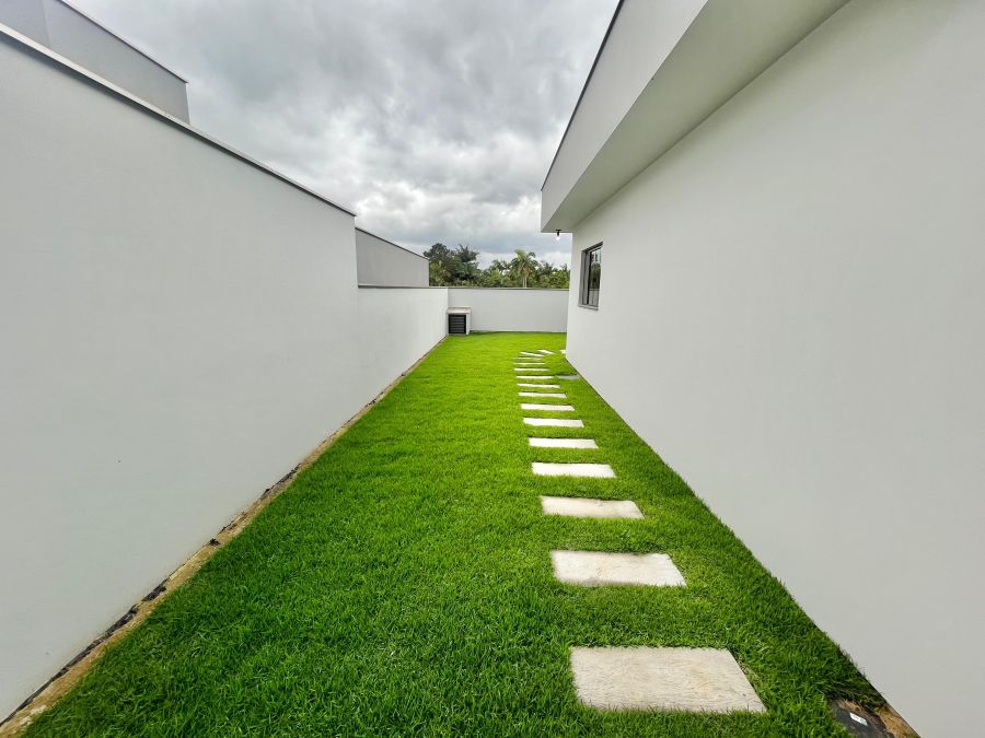 Imagem Casa com Suíte + 2 dormitórios no bairro Jaraguá 84 em Jaraguá do Sul