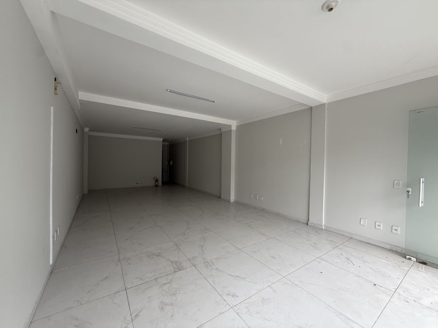 Imagem Sala Comercial à venda, 1 vaga, Barra do Rio Cerro - Jaraguá do Sul/SC