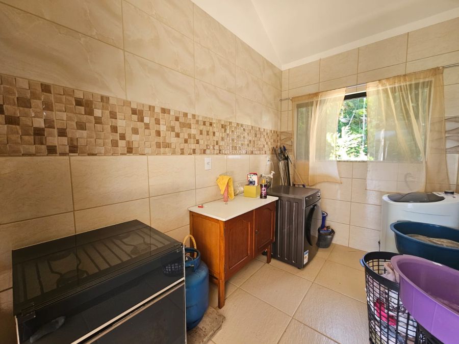 Imagem Sobrado com terreno de 7.508,50m² em área urbana no bairro Jaraguá 84 em Jaraguá do Sul