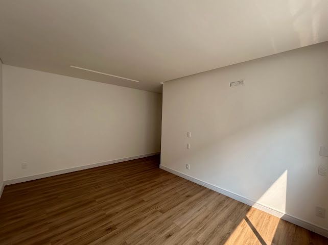 Imagem Apartamento à Venda no Symphony – 3 Suítes e Lazer Completo