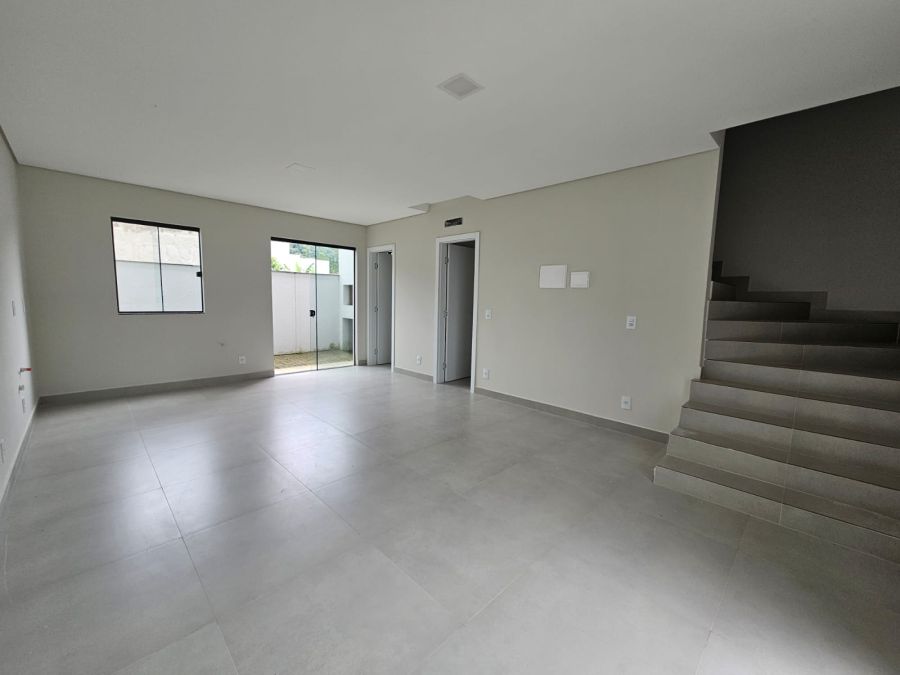 Imagem Geminado sobrado no bairro João Pessoa em Jaraguá do Sul com 2 suítes + Office