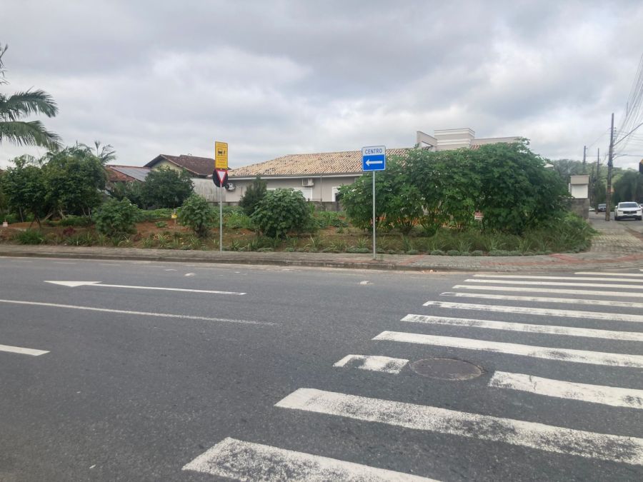 Imagem Terreno plano de esquina no bairro Amizade em Jaraguá do Sul