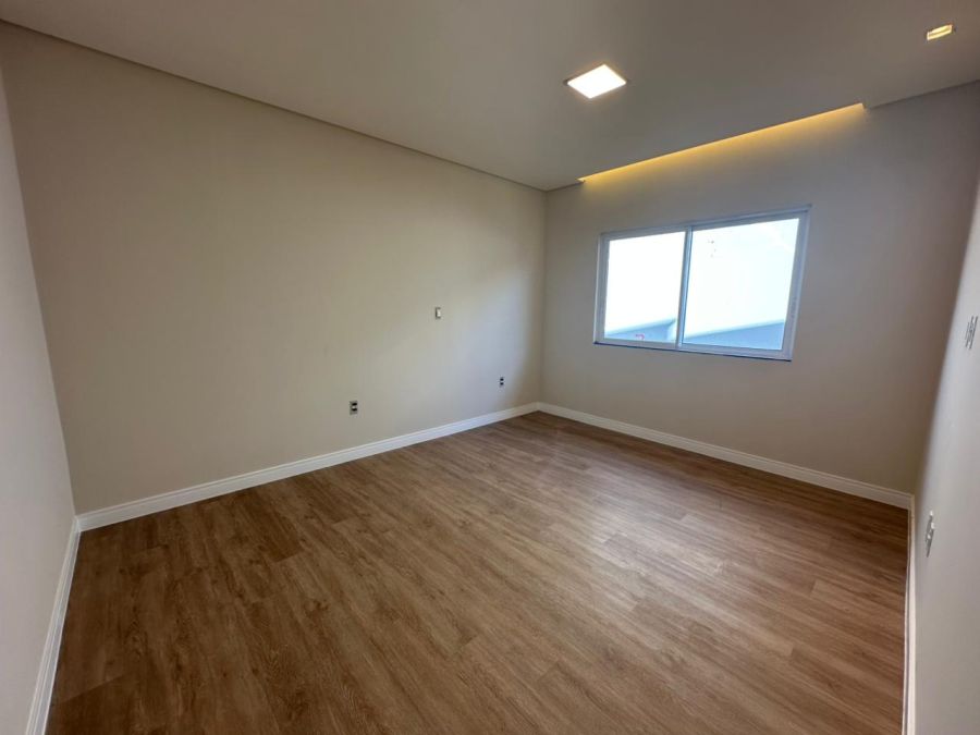 Imagem Casa com suíte com closet + 2 dormitórios no bairro Jaraguá 99 em Jaraguá do Sul