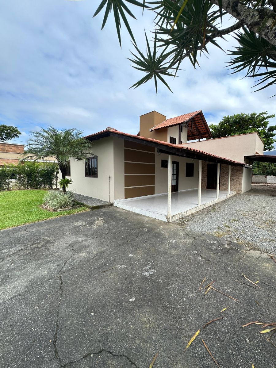 Imagem Casa de 3 dormitórios no Centro Norte – Schroeder