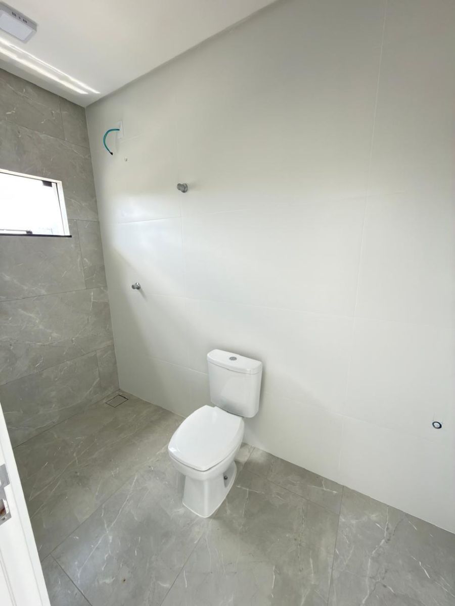 Imagem Casa com 3 suítes e piscina no bairro São Luís em Jaraguá do Sul