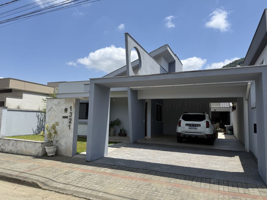 Imagem Casa térrea à venda no Bairro Rio Hern em Schroeder – 1 suíte com closet, área de festas, móveis sob medida e localização privilegiada