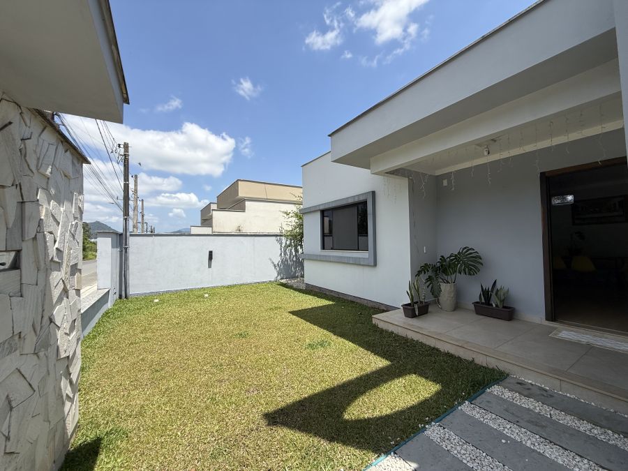 Imagem Casa térrea à venda no Bairro Rio Hern em Schroeder – 1 suíte com closet, área de festas, móveis sob medida e localização privilegiada