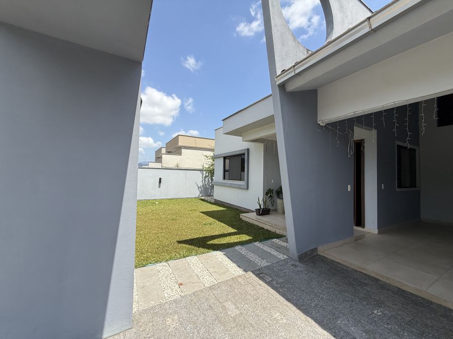 Imagem Casa térrea à venda no Bairro Rio Hern em Schroeder – 1 suíte com closet, área de festas, móveis sob medida e localização privilegiada