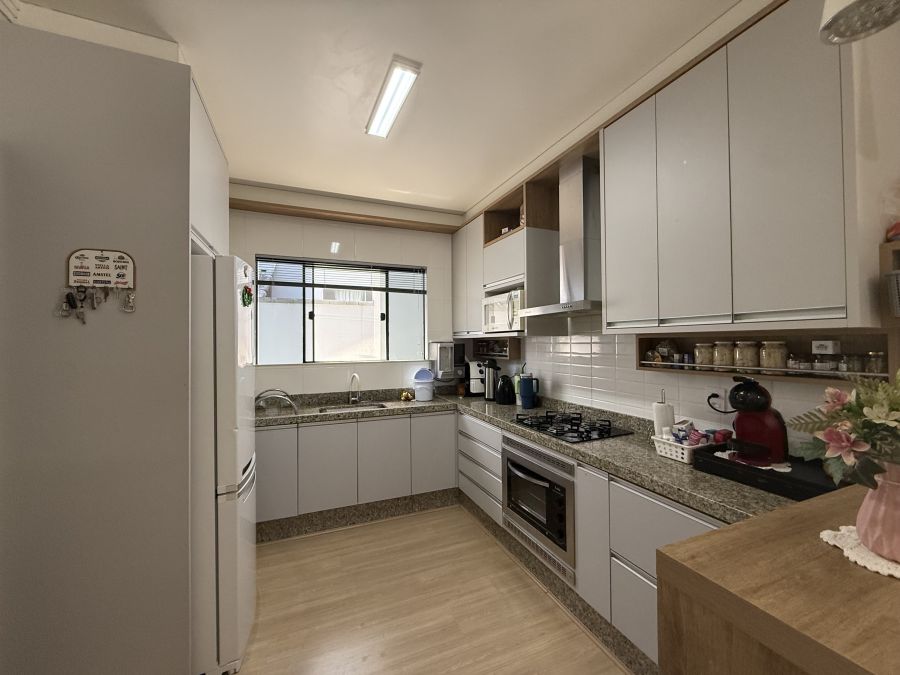 Imagem Casa térrea à venda no Bairro Rio Hern em Schroeder – 1 suíte com closet, área de festas, móveis sob medida e localização privilegiada