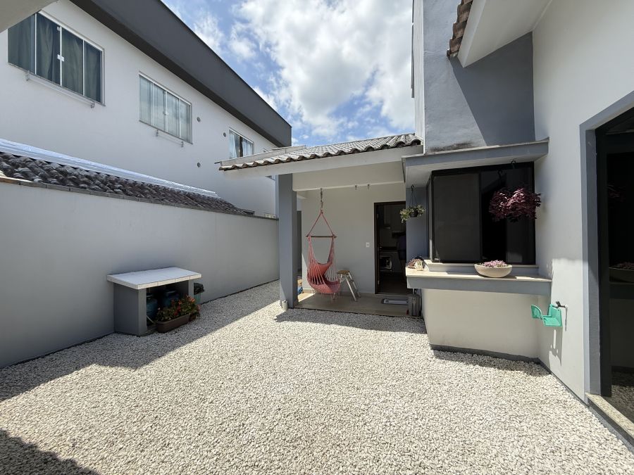 Imagem Casa térrea à venda no Bairro Rio Hern em Schroeder – 1 suíte com closet, área de festas, móveis sob medida e localização privilegiada