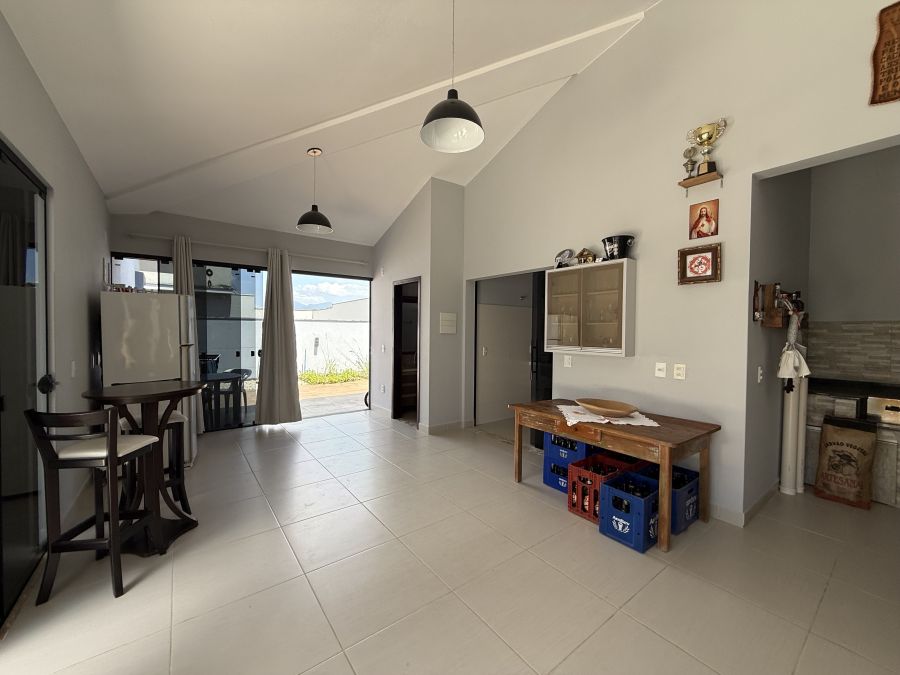 Imagem Casa térrea à venda no Bairro Rio Hern em Schroeder – 1 suíte com closet, área de festas, móveis sob medida e localização privilegiada