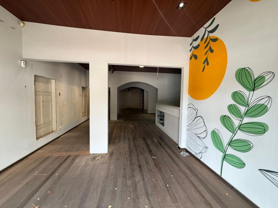 Imagem Ponto Comercial à venda no centro da cidade - Terreno 584m²