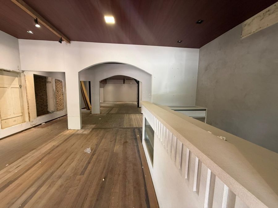 Imagem Ponto Comercial à venda no centro da cidade - Terreno 584m²