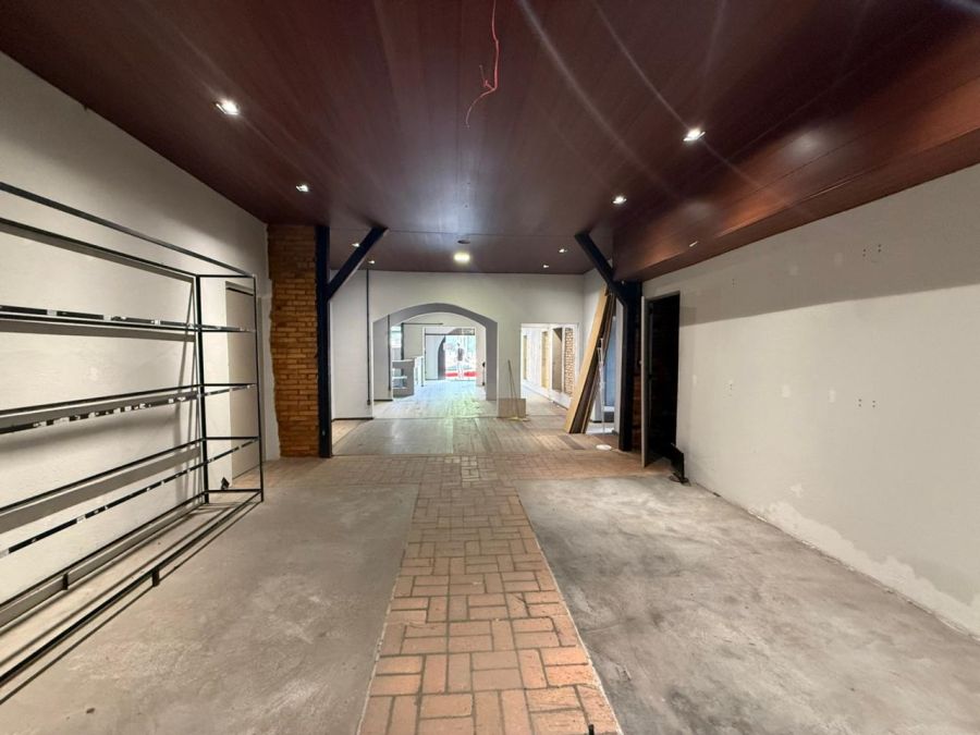 Imagem Ponto Comercial à venda no centro da cidade - Terreno 584m²