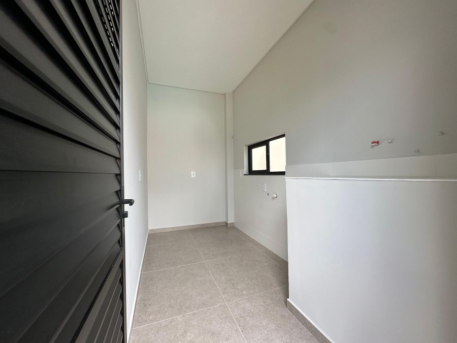 Imagem Casa de Alto Padrão com Piscina à Venda no Bairro Amizade