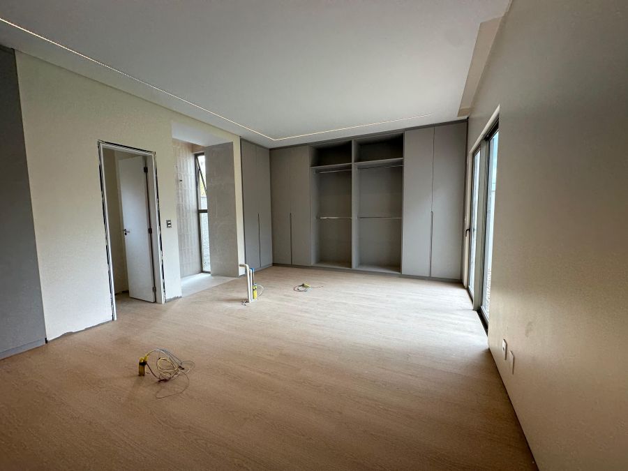 Imagem Casa Alto Padrão à venda no Bairro - 181m2