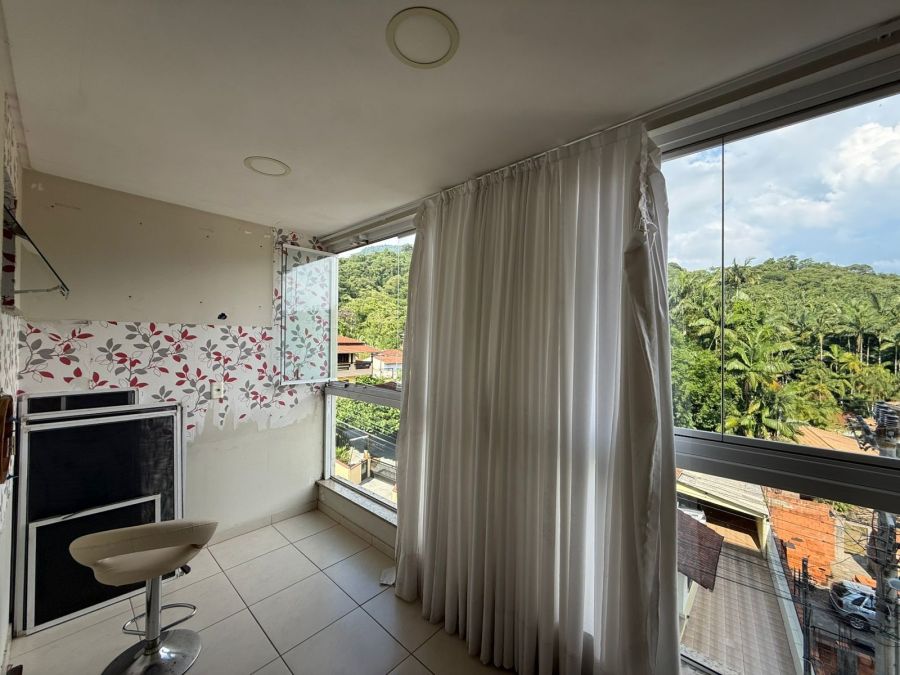 Imagem Apartamento com 3 quartos sendo 1 uma suíte- bairro Czerniewicz