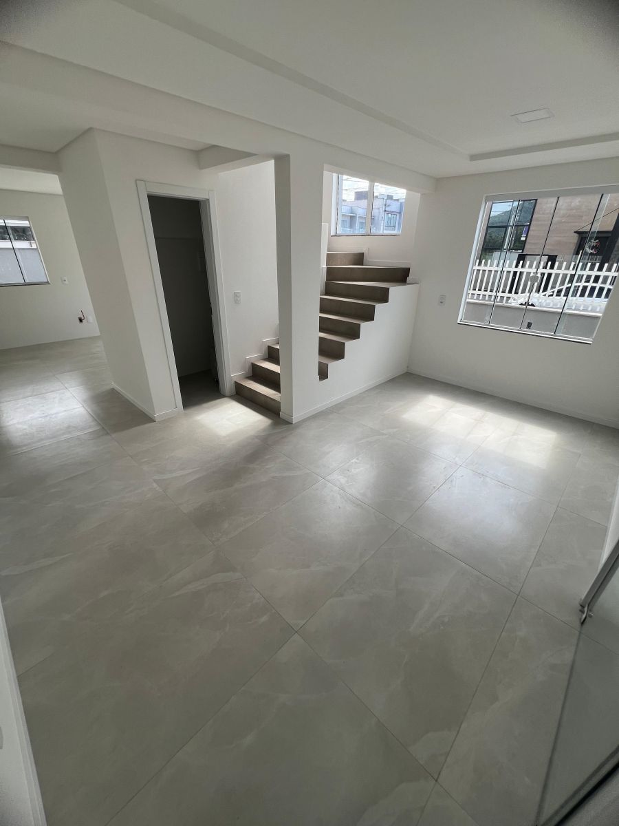 Imagem Casa com 1 suíte + 2 quartos no Bairro Três Rios do Sul/ Jaraguá do Sul