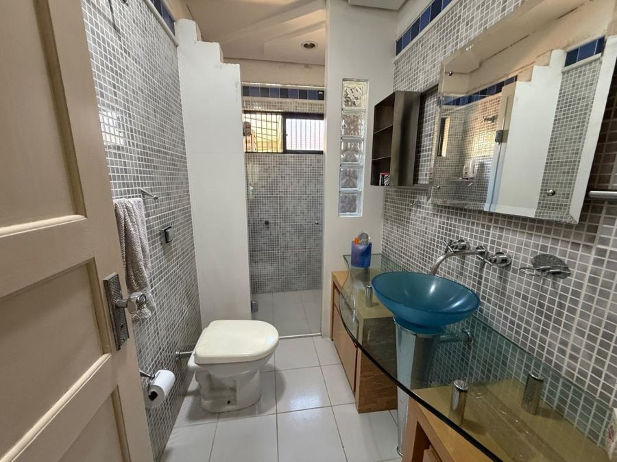 Imagem Amplo terreno com casa à venda no centro de Jaraguá do Sul - com grande potencial para prédio residencial ou comercial