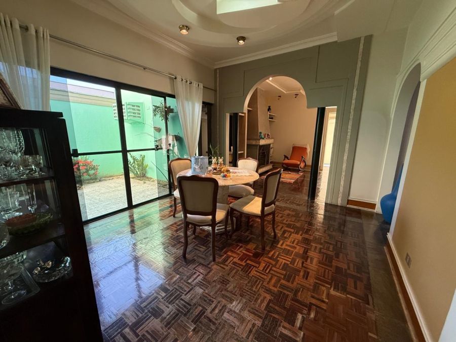 Imagem Amplo terreno com casa à venda no centro de Jaraguá do Sul - com grande potencial para prédio residencial ou comercial