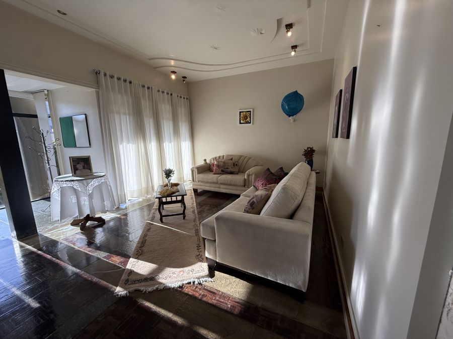 Imagem Amplo terreno com casa à venda no centro de Jaraguá do Sul - com grande potencial para prédio residencial ou comercial