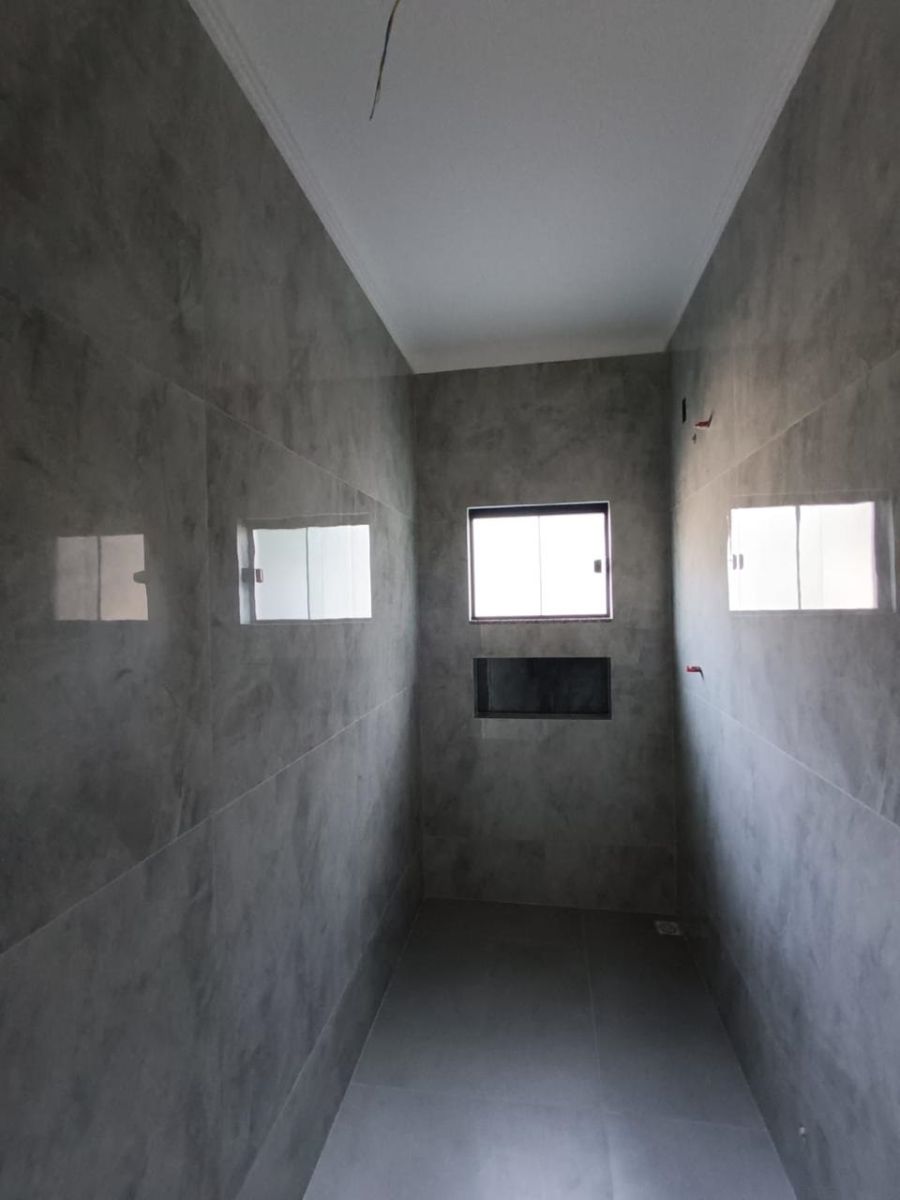 Imagem Geminado com suíte à venda no centro de Schroeder - 2 quartos