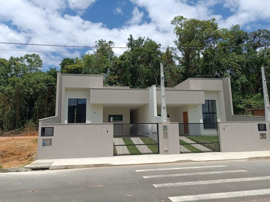 Imagem Geminado com suíte à venda no centro de Schroeder - 2 quartos