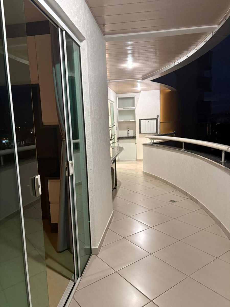 Imagem Apartamento Semimobiliado com 98,61m² no Vila Nova em Jaraguá do Sul