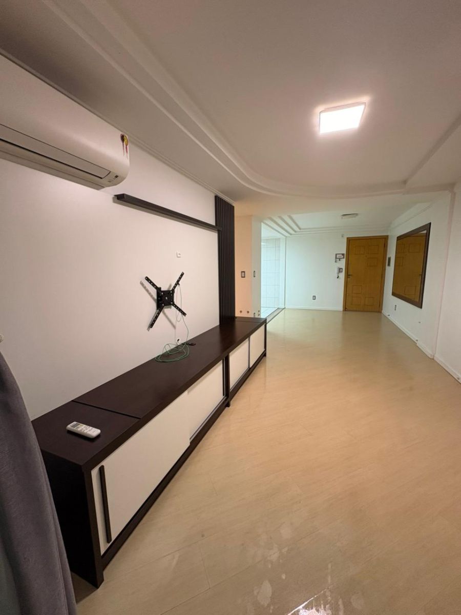 Imagem Apartamento Semimobiliado com 98,61m² no Vila Nova em Jaraguá do Sul