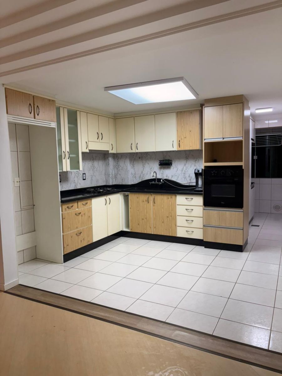 Imagem Apartamento Semimobiliado com 98,61m² no Vila Nova em Jaraguá do Sul